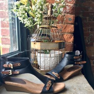 Aerosoles Brown and Black Wedged Sandals
